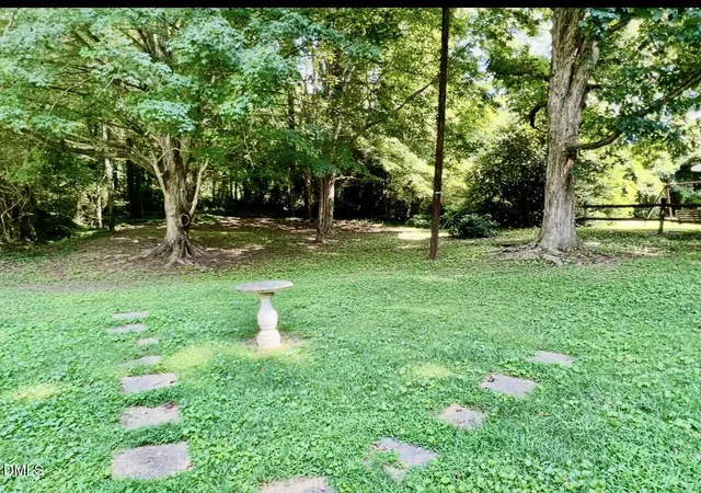 28th image of 737 Lakeview Dr, Henderson, NC 27536 | MLS# 10173321