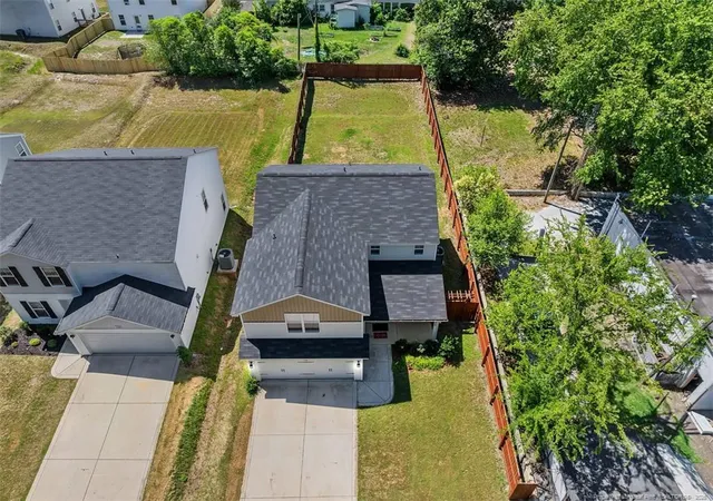 4th image of 5429 E Patterson St, Hope Mills, NC 28348 | MLS# 762666
