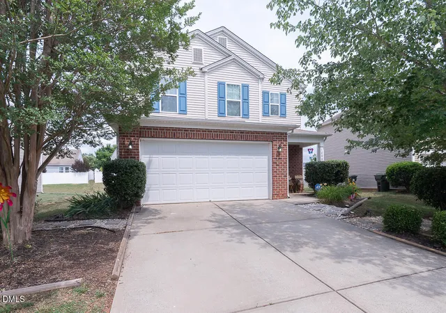 Homes for sale in Mebane, NC | 1006 Collington Dr, Mebane, NC 27302 | MLS# 10173674