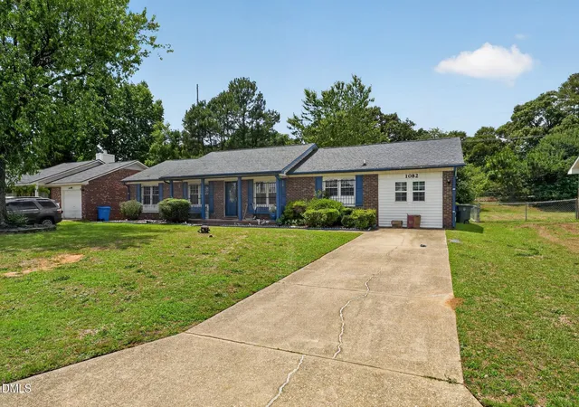 2nd image of 1082 Quail Meadow Dr, Fayetteville, NC 28314 | MLS# 10173323
