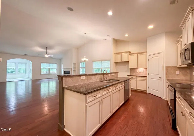 2nd image of 6621 Blalock Forest Dr, Willow Spring, NC 27592 | MLS# 10173779
