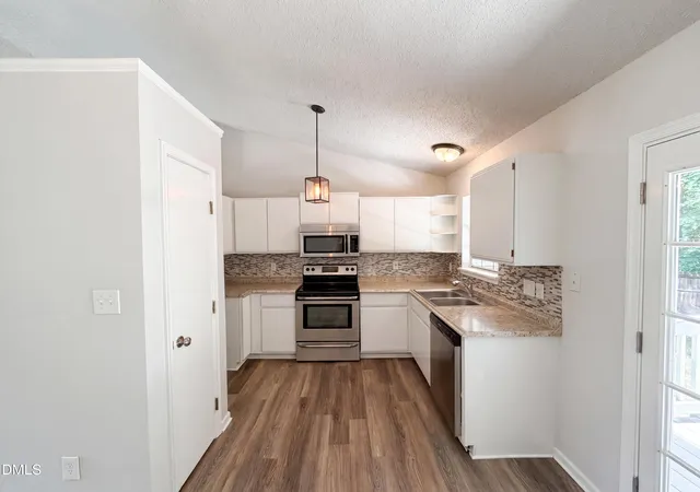 2nd image of 128 Mill Creek Dr, Youngsville, NC 27596 | MLS# 10173774