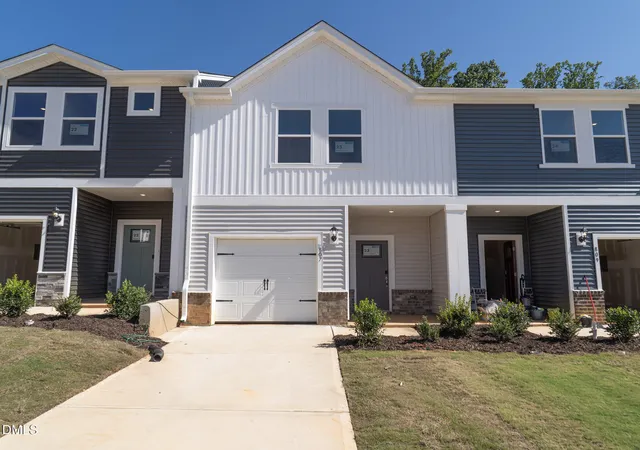 Photo 1 of Townhouse for sale at 807 Stream Vw Ct, Mebane, NC 27302 | MLS# 10173402 | Listing updated on 2026-09-10
