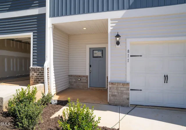 Photo 2 of Townhouse for sale at 811 Strm View Ct, Mebane, NC 27302 | MLS# 10173415 | Listing updated on 2026-08-04