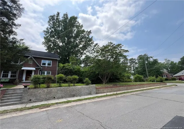 24th image of 207 Hillcrest Ave, Fayetteville, NC 28305 | MLS# 764139
