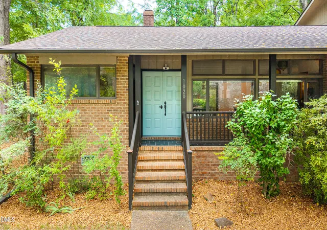 Photo 5 of Single family home for sale at 1020 Burning Tree Dr, Chapel Hill, NC 27517 | MLS# 10173485 | Listing updated on 2026-08-23