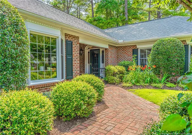 Homes for sale in Southern Pines, NC | 36 Courtney Pl, Southern Pines, NC 28387 | MLS# 764187