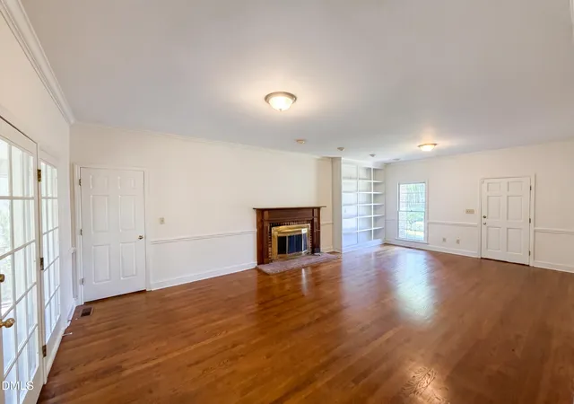 3rd image of 345 Courtyard Ln, Fayetteville, NC 28303 | MLS# 10173817