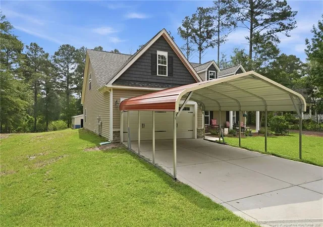 Photo 4 of Single family home for sale at 804 Lewis St, Raeford, NC 28376 | MLS# 764111 | Listing updated on 2026-09-04