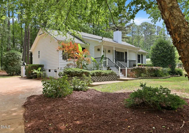 Photo 2 of Sale Pending at 9812 Gralyn Rd, Raleigh, NC 27613 | MLS# 10173506 | Listing updated on 2026-09-12