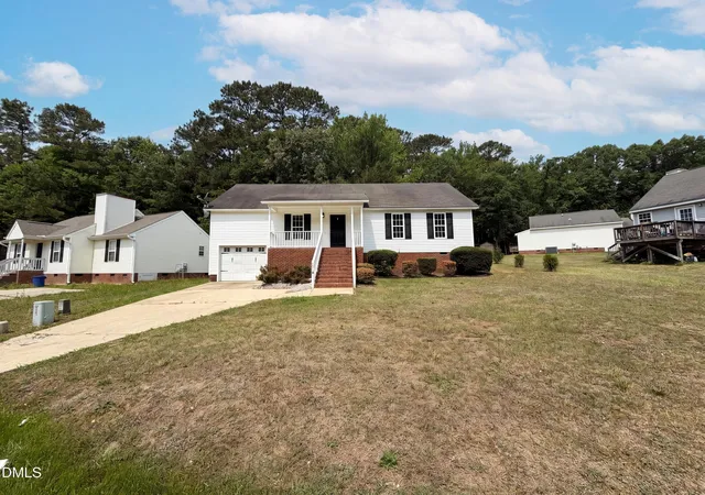 Homes for sale in Zebulon, NC | 1024 Laurel Leaf Rd, Zebulon, NC 27597 | MLS# 10173524
