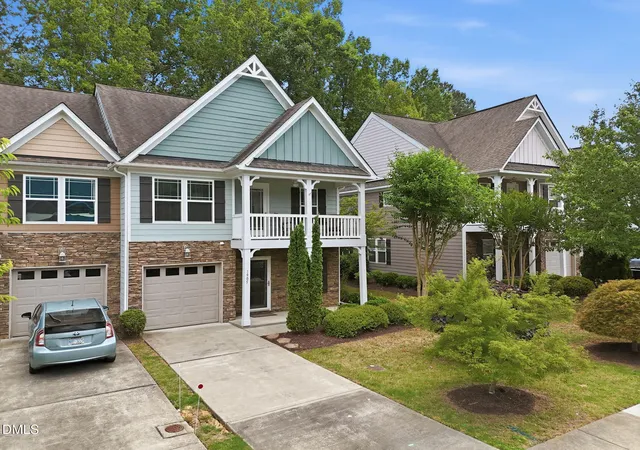 Photo 2 of Townhouse for sale at 1905 Bartlett Cir, Hillsborough, NC 27278 | MLS# 10173809 | Listing updated on 2026-10-03