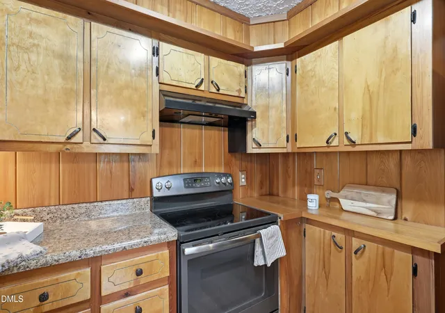 Homes for sale in Sanford, NC | 514 Bracken St, Sanford, NC 27330 | MLS# 10174991