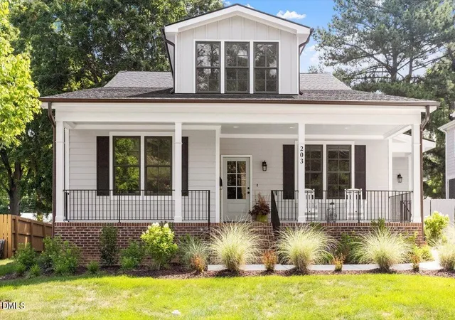 Photo 3 of Single family home for sale at 203 Baggett Ave, Raleigh, NC 27604 | MLS# 10173603 | Listing updated on 2026-08-28