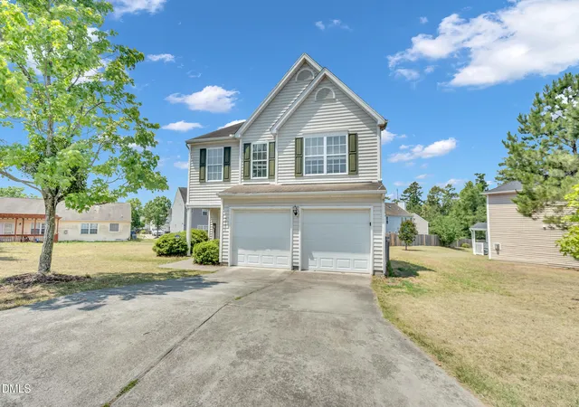 Photo 2 of Sale Pending at 2006 Great Bnd Dr, Durham, NC 27704 | MLS# 10173681 | Listing updated on 2026-07-18
