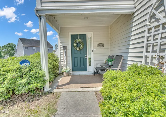Photo 3 of Sale Pending at 2006 Great Bnd Dr, Durham, NC 27704 | MLS# 10173681 | Listing updated on 2026-07-18