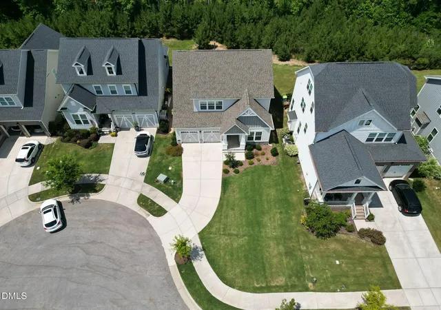 3rd image of 108 Acorn Crossing Rd, Holly Springs, NC 27540 | MLS# 10174406