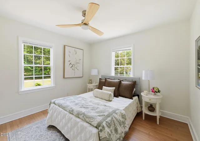 3rd image of 227 W Corbin St, Hillsborough, NC 27278 | MLS# 10173758