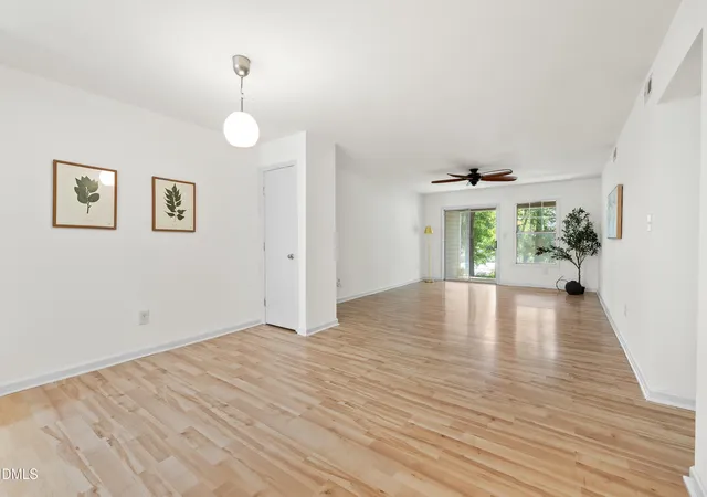 Homes for sale in Chapel Hill, NC | 213 Schultz St, Chapel Hill, NC 27514 | MLS# 10174473