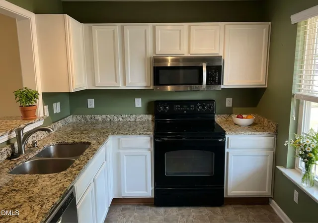 4th image of 137 Buchanan Ln, Clayton, NC 27527 | MLS# 10179970
