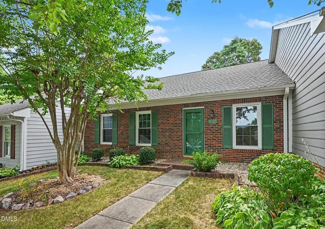 Photo 3 of Townhouse for sale at 6802 Fairpoint Ct, Raleigh, NC 27613 | MLS# 10174906 | Listing updated on 2026-07-18