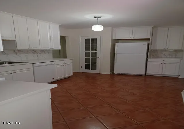 Photo 3 of Single family home for sale at 511 Normandy St, Cary, NC 27511 | MLS# 10173739 | Listing updated on 2026-07-18