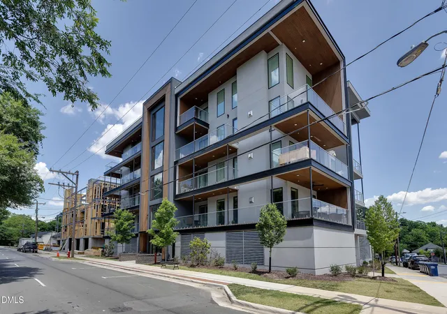 2nd image of 610 N Roxboro St #21, Durham, NC 27701 | MLS# 10173877