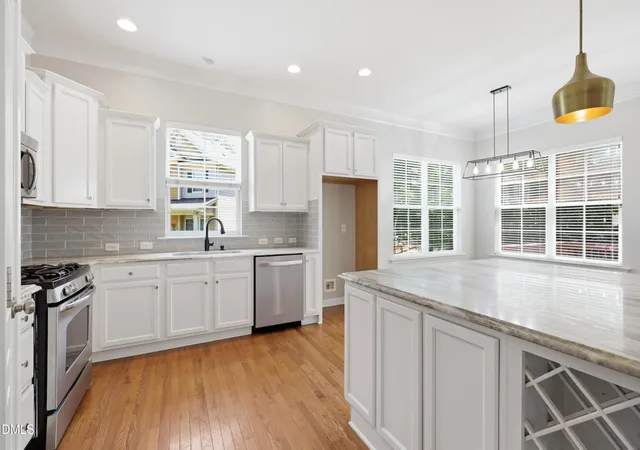 Photo 3 of Single family home for sale at 4020 Pheasant Tail Ct, Wake Forest, NC 27587 | MLS# 10181007 | Listing updated on 2026-09-09