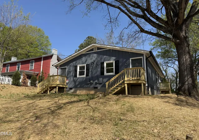 3rd image of 719 Holloway St, Durham, NC 27701 | MLS# 10174881