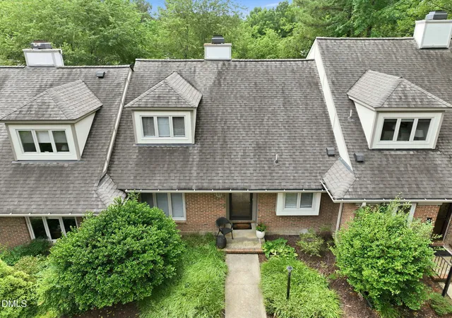Homes for sale in Chapel Hill, NC | 127 Essex Dr, Chapel Hill, NC 27514 | MLS# 10175467