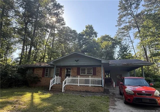 Homes for sale in Sanford, NC | 508 Nixon Dr, Sanford, NC 27330 | MLS# 764284