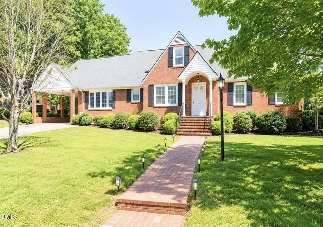 Photo 1 of Single family home for sale at 304 Walker Ave, Norlina, NC 27563 | MLS# 10173984 | Listing updated on 2026-09-04