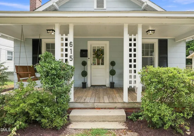 1st image of 615 S Main St, Wake Forest, NC 27587 | MLS# 10187774