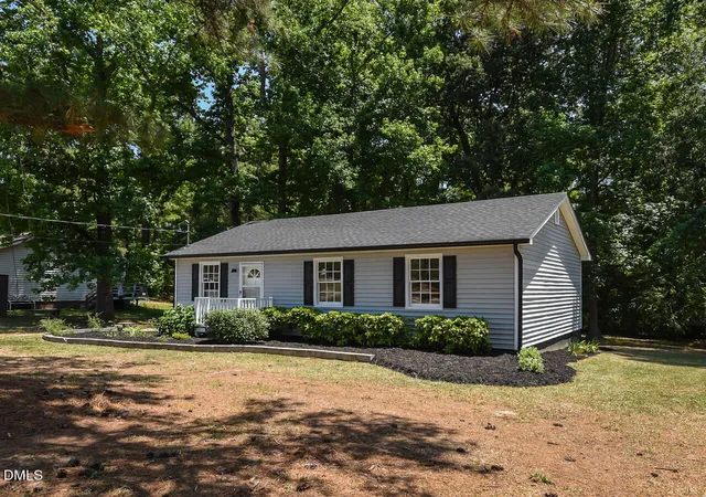 Homes for sale in Zebulon, NC | 939 Cheves Rd, Zebulon, NC 27597 | MLS# 10174006