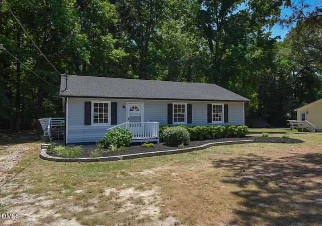 Homes for sale in Zebulon, NC | 939 Cheves Rd, Zebulon, NC 27597 | MLS# 10174006