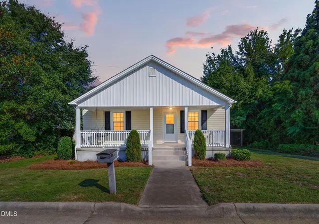 5th image of 302 S Mckay Ave, Dunn, NC 28334 | MLS# 10173919