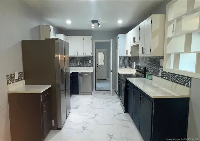 Photo 4 of Single family home for sale at 6018 Elstree Pl, Fayetteville, NC 28314 | MLS# 764294 | Listing updated on 2026-09-14