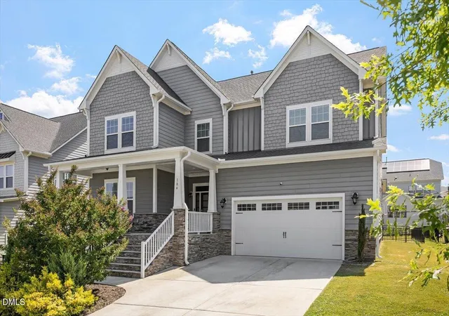 Photo 3 of Single family home for sale at 104 Evans Crst Ln, Holly Springs, NC 27540 | MLS# 10173962 | Listing updated on 2026-09-18