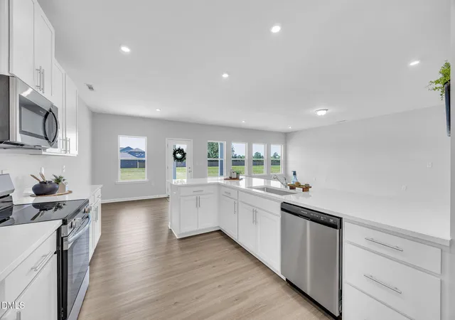 Photo 3 of Single family home for sale at 15 Bristow Ct, Four Oaks, NC 27524 | MLS# 10174000 | Listing updated on 2026-09-19