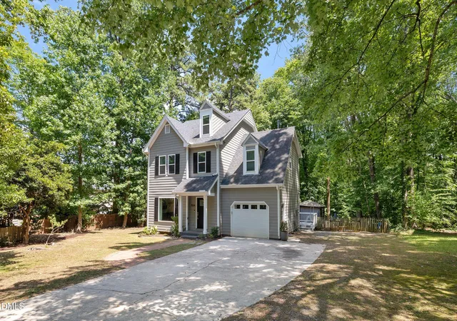 Photo 2 of Single family home for sale at 7504 Waverly Pl, Raleigh, NC 27613 | MLS# 10174511 | Listing updated on 2026-09-21