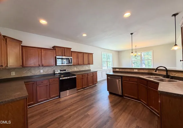 Photo 4 of Single family home for sale at 858 Omaha Dr, Broadway, NC 27505 | MLS# 10177024 | Listing updated on 2026-10-01
