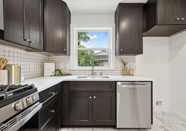 Photo 3 of Single family home for sale at 4612 Radcliff Rd, Raleigh, NC 27609 | MLS# 10175212 | Listing updated on 2026-09-24