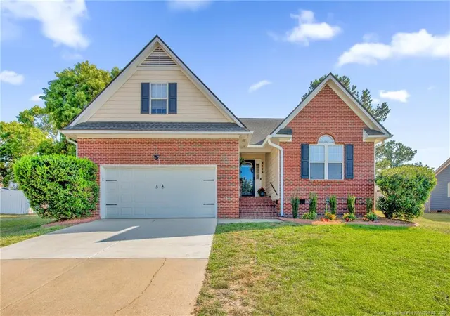 1st image of 4114 Batesburg Dr, Hope Mills, NC 28348 | MLS# 764311