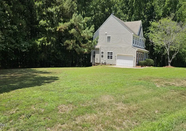 Photo 3 of Sale Pending at 3204 Orchestra Ct, Apex, NC 27539 | MLS# 10179905 | Listing updated on 2026-08-18