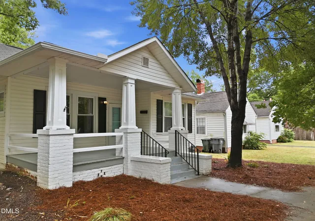 Homes for sale in Oxford, NC | 305 Gilliam St, Oxford, NC 27565 | MLS# 10175451
