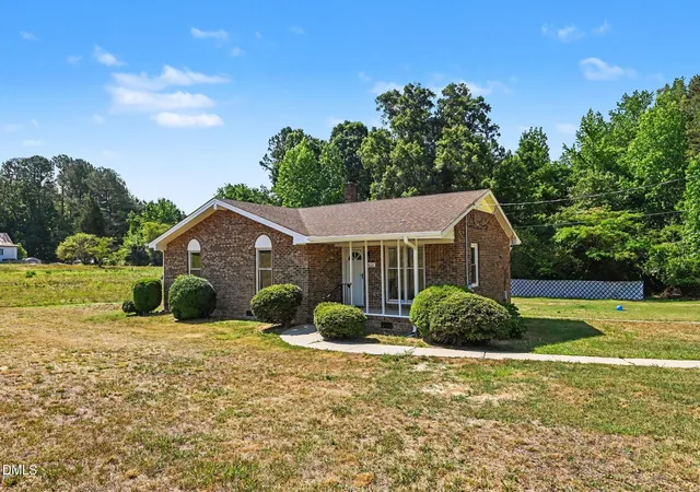 Photo 3 of Single family home for sale at 3662 W Antioch Dr, Oxford, NC 27565 | MLS# 10174168 | Listing updated on 2026-07-18