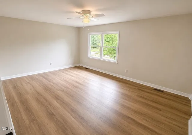 Photo 3 of Sale Pending at 113 Brightwood Cir, Dunn, NC 28334 | MLS# 10174385 | Listing updated on 2026-09-19