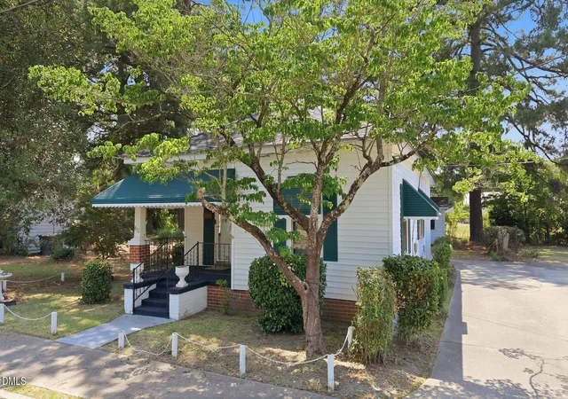 Photo 3 of Sale Pending at 832 Garvis St, Rocky Mount, NC 27803 | MLS# 10174154 | Listing updated on 2026-09-14