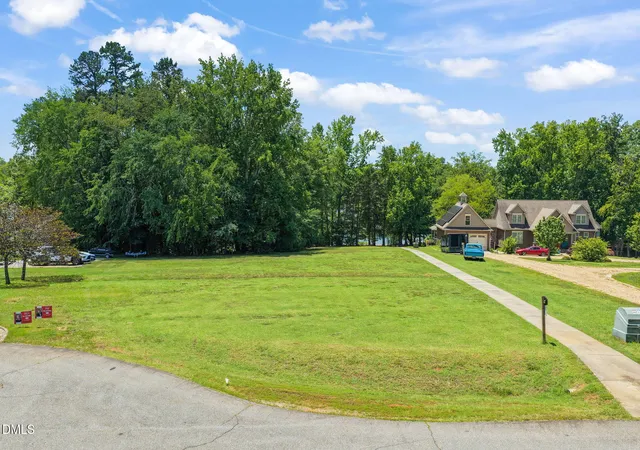 Homes for sale in Clarksville, VA | 292 Lawsons Dr, Clarksville, VA 23927 | MLS# 10174148