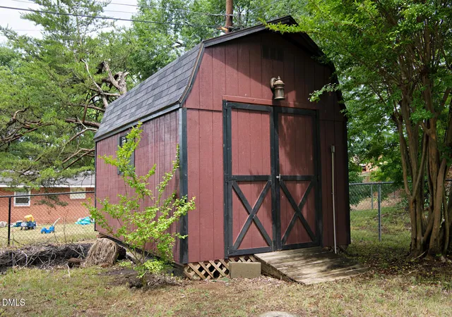 26th image of 731 Oakgrove Dr, Graham, NC 27253 | MLS# 10175836